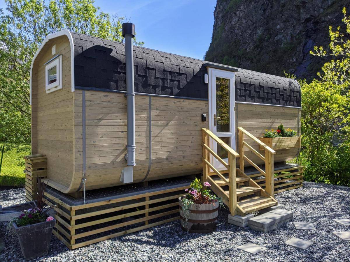 Tiny House With Terrace Villa Flam Exterior photo